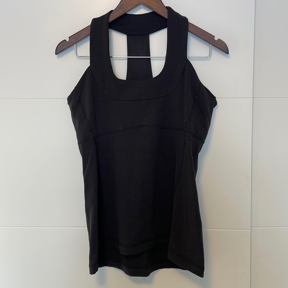 Lululemon black tank top with built in bra (no padding) size 10